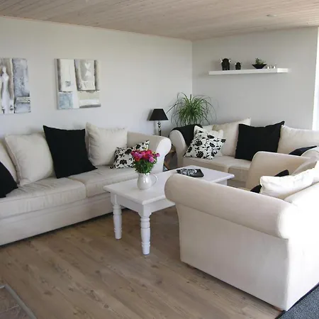 Solbakken Rudkobing Vi 펜션